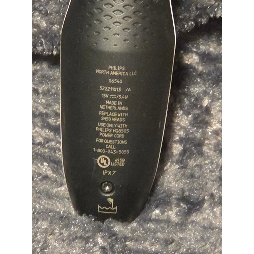 Philips Norelco Series 6000 Wet/Dry Electric Shaver S6540 w/Power Cord, Tested